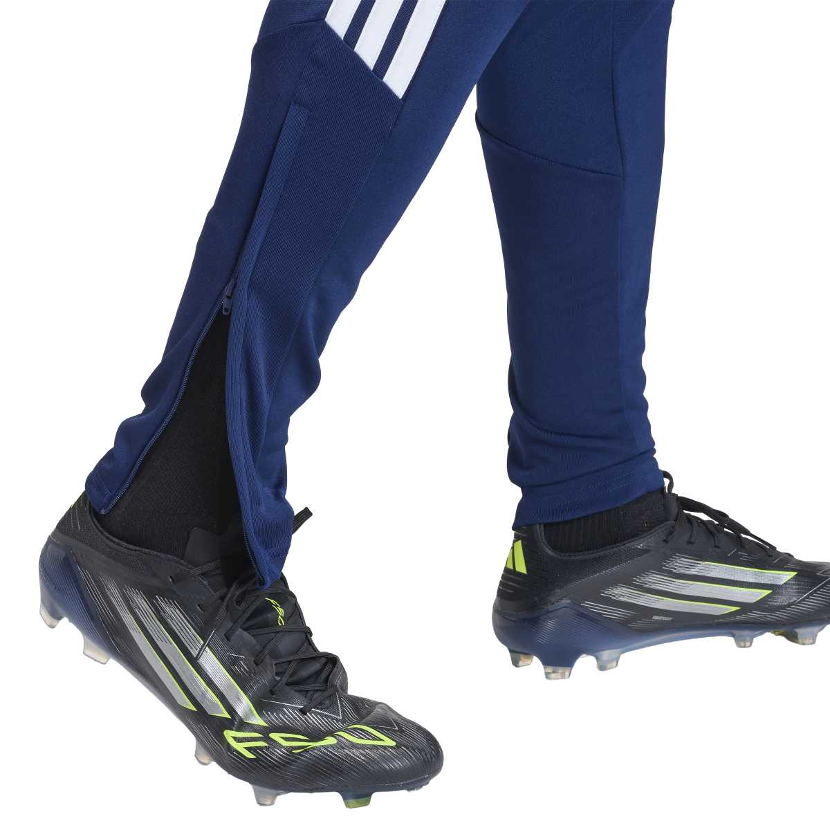 adidas Trainingshose TIRO 26 LEAGUE - regular fit 
